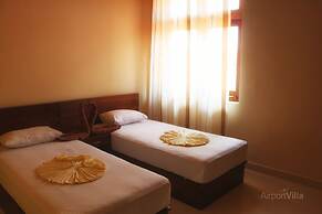 Airport Villa