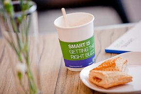 Holiday Inn Express Jakarta Wahid Hasyim by IHG