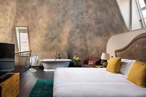 The Beekman, A Thompson Hotel, by Hyatt