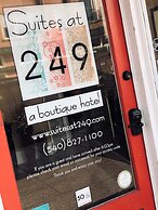 Suites at 249