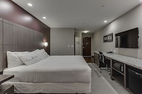 Home Inn & Suites Saskatoon South