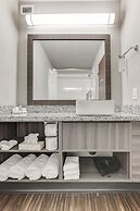 Home Inn & Suites Saskatoon South