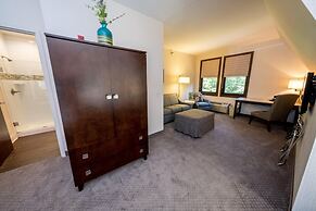 The Inn at Shattuck St. Mary's