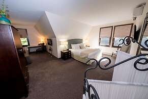 The Inn at Shattuck St. Mary's