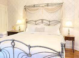 Princess and the Pea Hotel