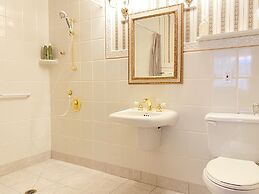 Princess and the Pea Hotel