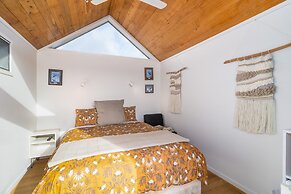 Appleby House & Rabbit Island Huts