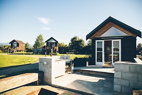 Appleby House & Rabbit Island Huts