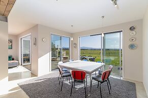 Appleby House & Rabbit Island Huts