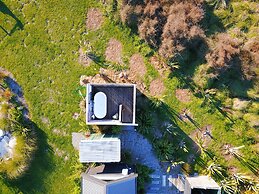 Appleby House & Rabbit Island Huts