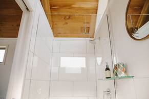 Appleby House & Rabbit Island Huts