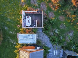 Appleby House & Rabbit Island Huts