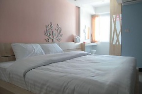 Hotel Le Lerts Living