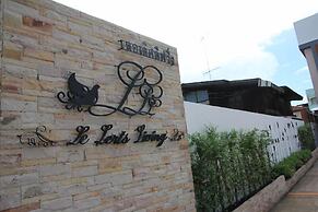 Hotel Le Lerts Living