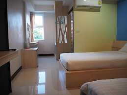 Hotel Le Lerts Living