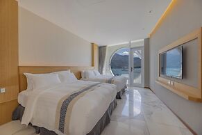 Sun Moon Lake Apollo Resort Hotel