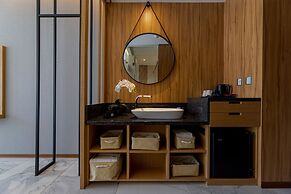 Sun Moon Lake Apollo Resort Hotel