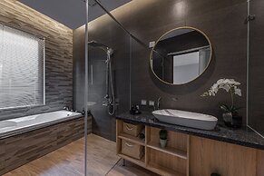 Sun Moon Lake Apollo Resort Hotel