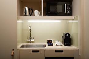 The Resident Victoria