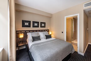 The Resident Victoria