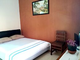 Mettaloka Guest House and Art Space