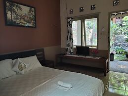 Mettaloka Guest House and Art Space