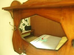 Mettaloka Guest House and Art Space