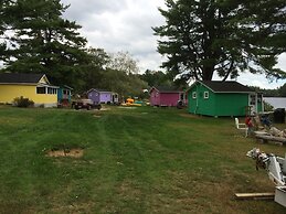 The Cottages at Harvey Lake