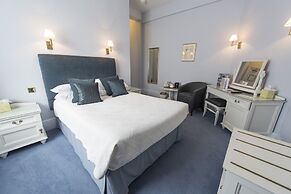 The Royal Hotel