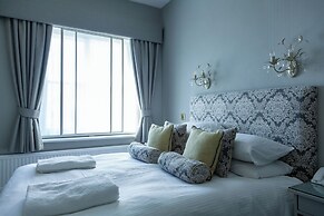The Royal Hotel