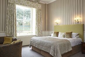 The Royal Hotel