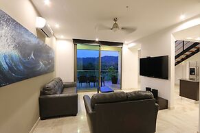 Luxury Sky Penthouses 3-6BR Condo-Hotel at Oceano Jaco