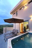 Luxury Sky Penthouses 3-6BR Condo-Hotel at Oceano Jaco