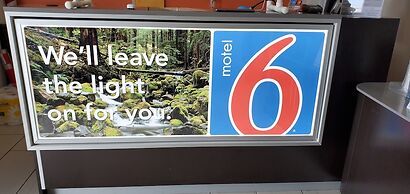 Motel 6 Baker City, OR