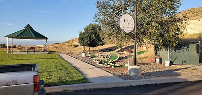 Motel 6 Baker City, OR