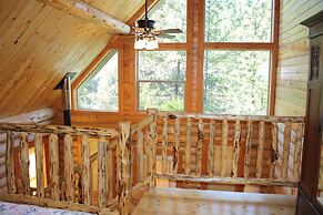 Hearthstone Elegant Lodge by the River