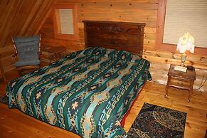 Hearthstone Elegant Lodge by the River