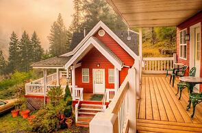 Hearthstone Elegant Lodge by the River