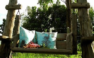 Baan Rim Klong Resort