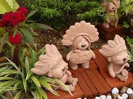 Baan Rim Klong Resort