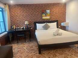 Best Central Point Hotel