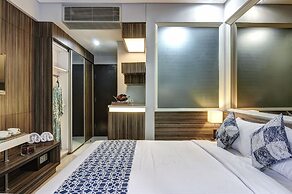 Sampit Residence Managed by FLAT06