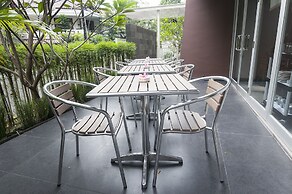 Sampit Residence Managed by FLAT06