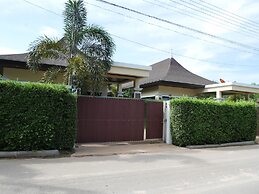 Aonang Oscar Pool Villas