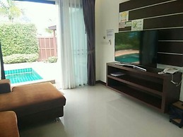 Aonang Oscar Pool Villas