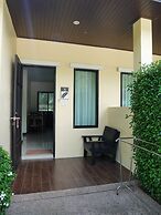 Aonang Oscar Pool Villas