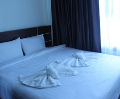 Aonang Oscar Pool Villas