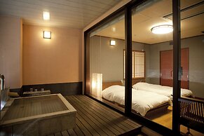 Yamanaka Onsen Ohanami Kyubei