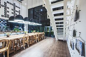 Blu Monkey Hub and Hotel Phuket