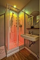 Magenta Collection Sant'Anna